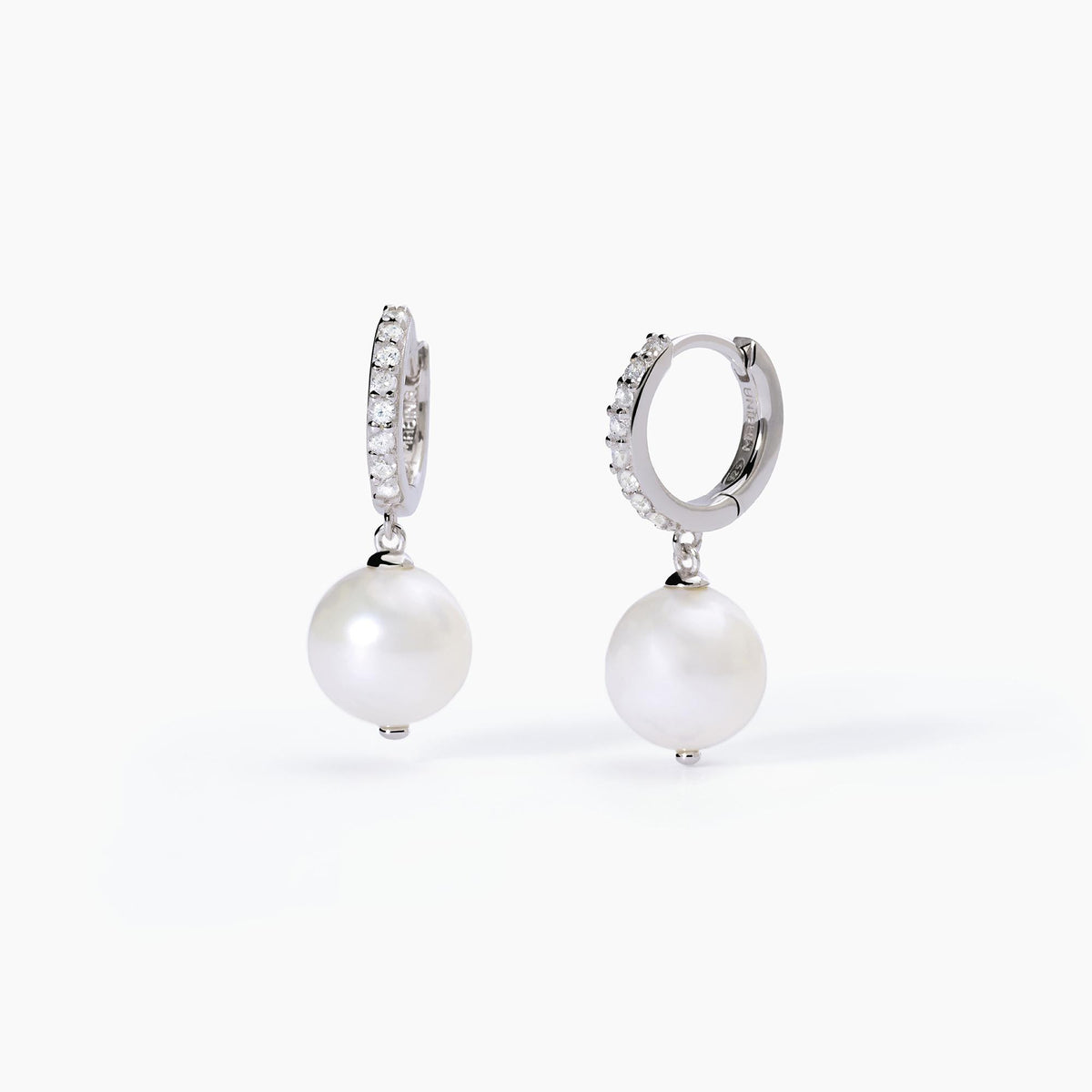 Mabina Wedding Invitation Earrings 563604