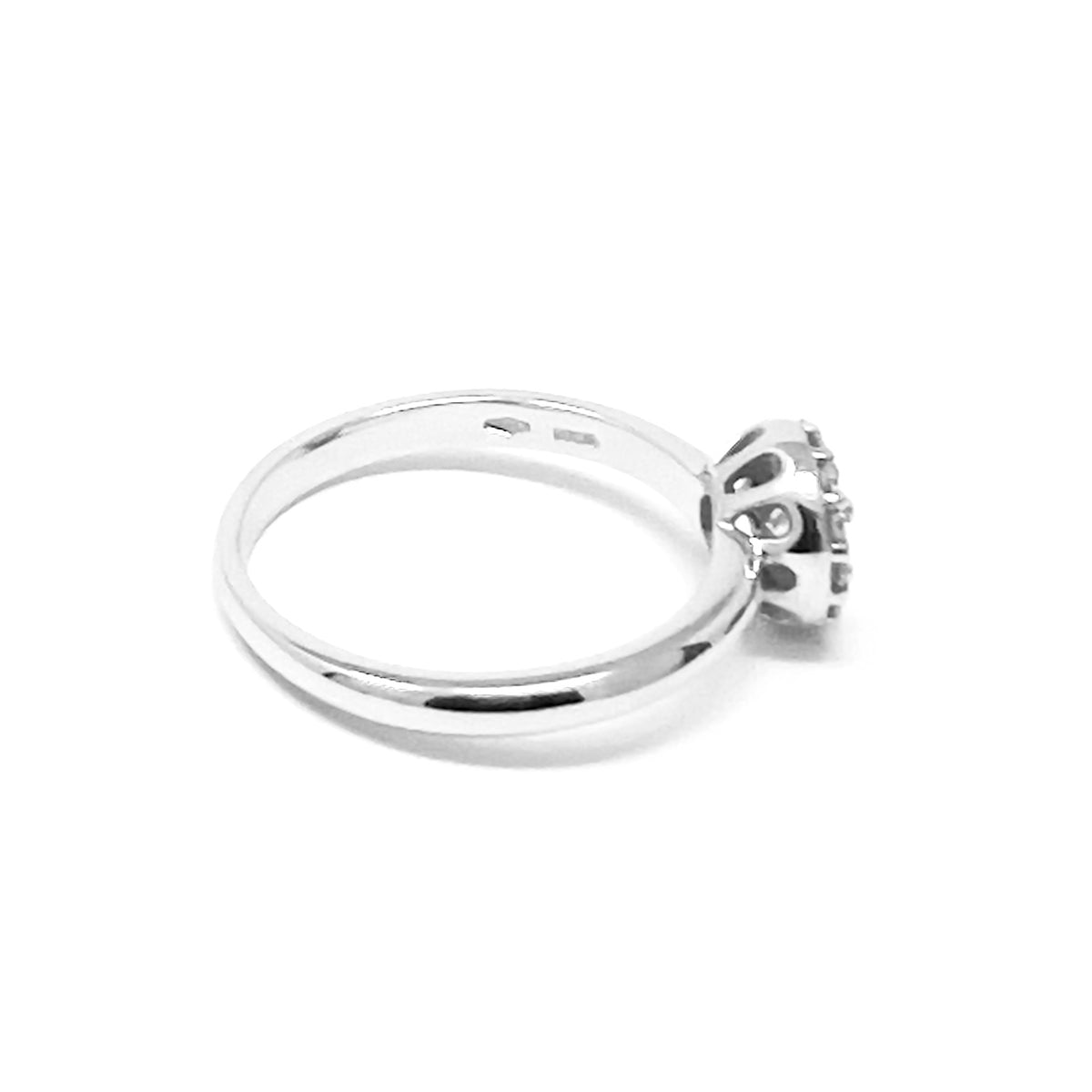 Maiocchi Milano Anello Solitario Oro Bianco e Diamante ct 0,30 E VS2 + 0,12