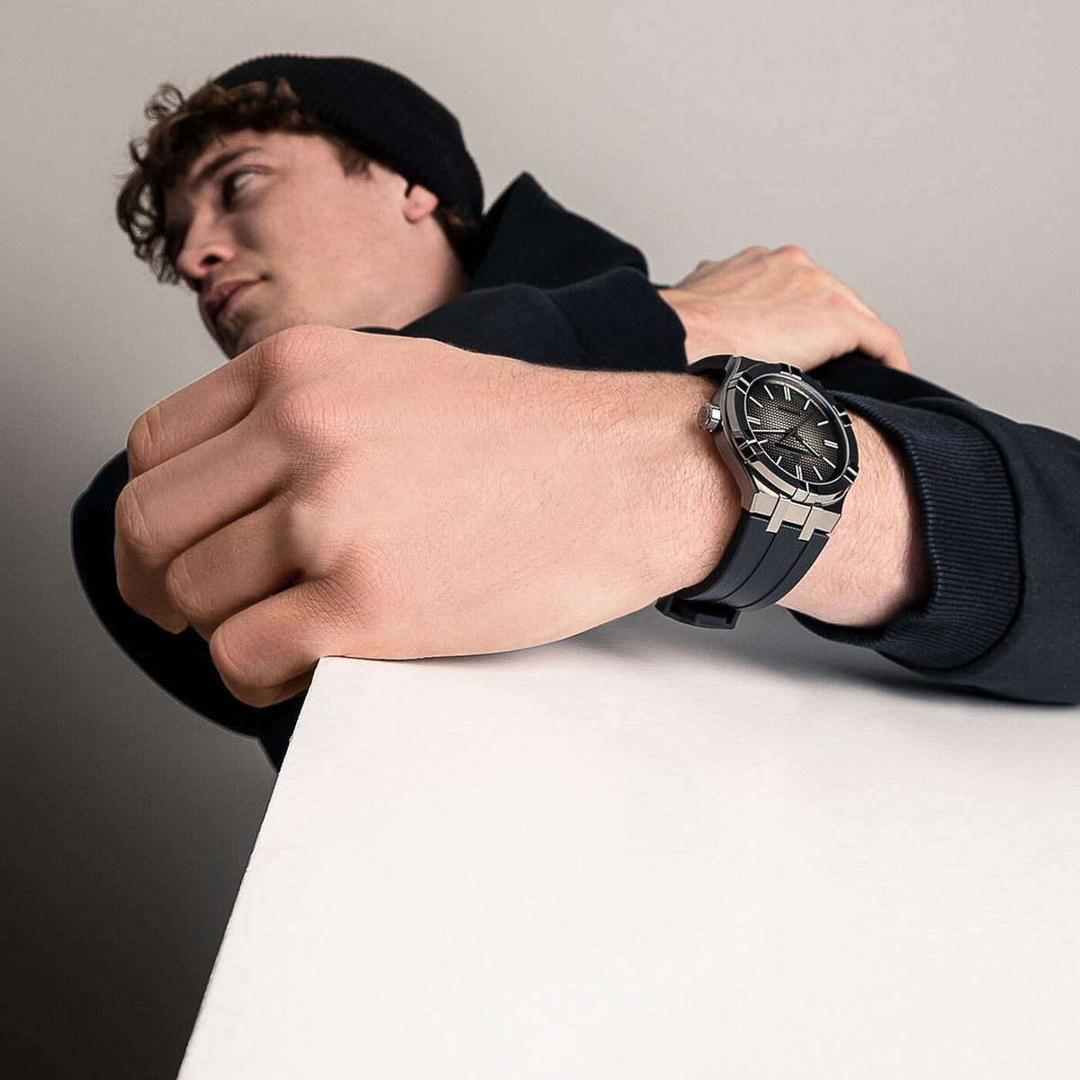 Maurice Lacroix Aikon Automatic 42mm AI6008-PVB00-330-2