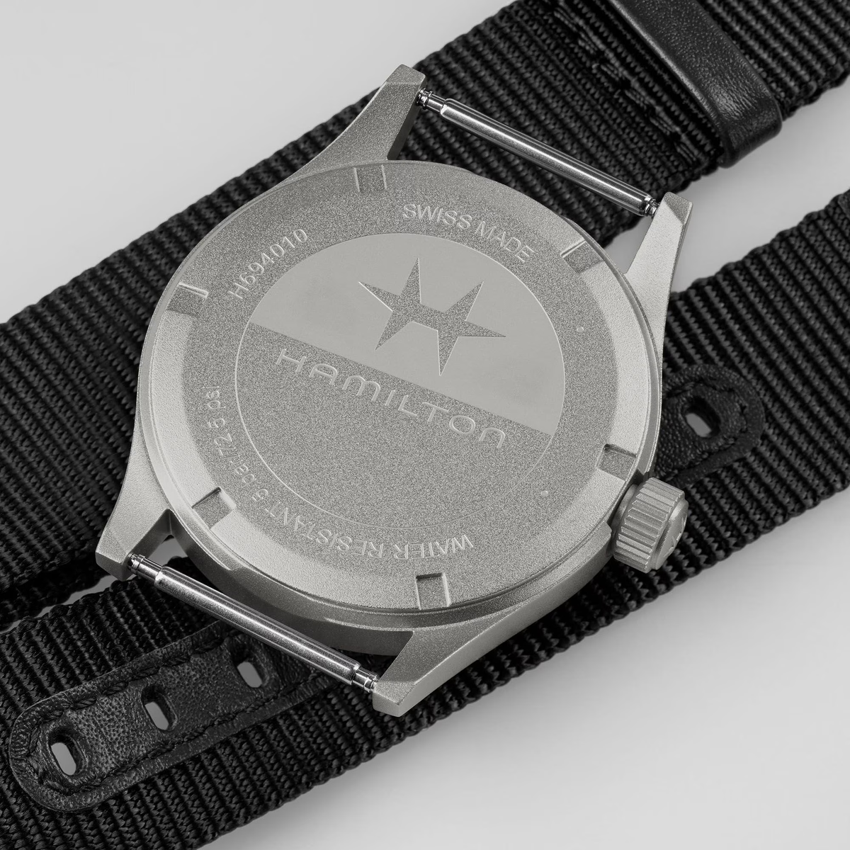 Hamilton Khaki Field Quartz 38 MM H69401430