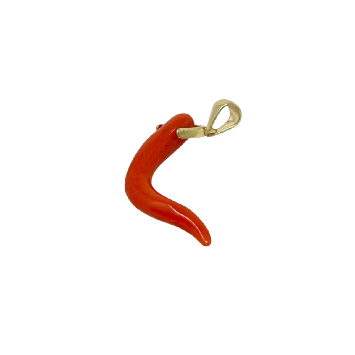 Cornetto Pendant in 18kt Yellow Gold and Coral