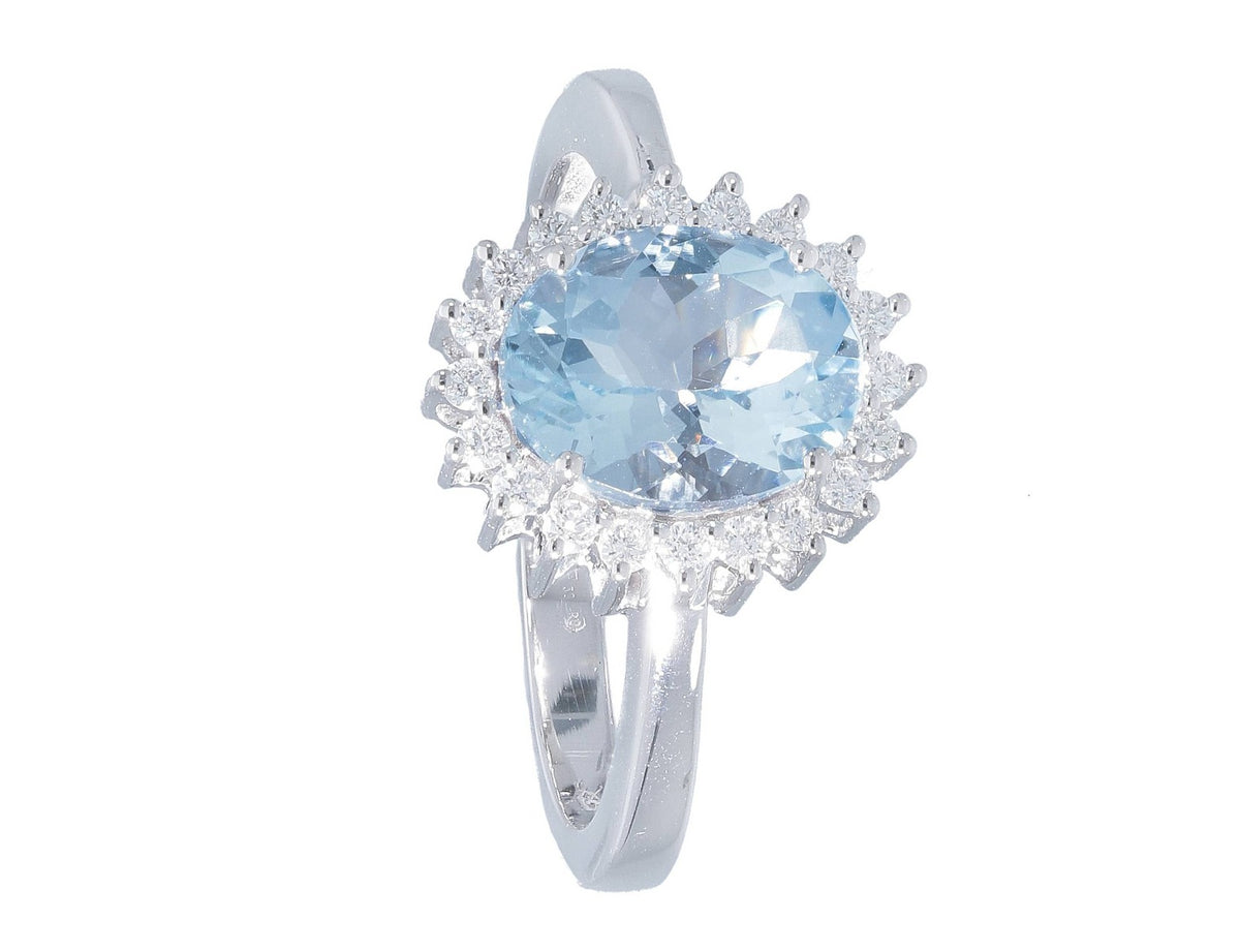 Ring with Diamonds and Aquamarine ct 1.55