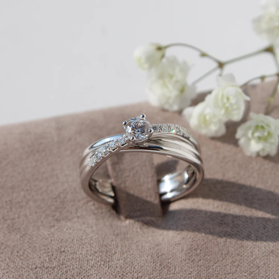 Filodellavita Anello 3 Fili in Oro Bianco 18kt e Diamante ct 0,23 G VS2 + 0,14