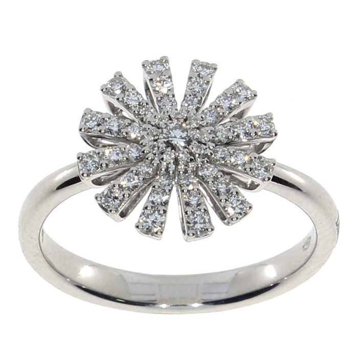 Damiani Margherita Ring in White Gold and Diamonds