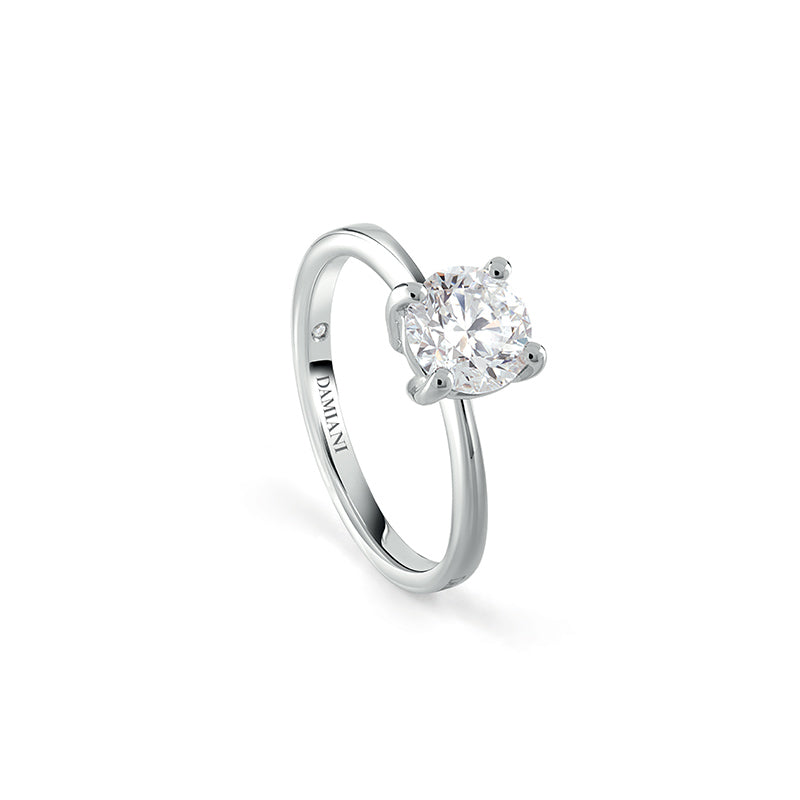 Damiani Anello di Fidanzamento Luce in Oro Bianco e Diamante ct 0.50 F VS1 GIA