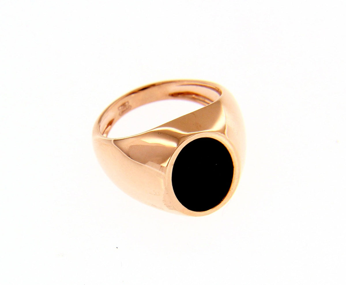Ring in 18 kt yellow gold and onyx