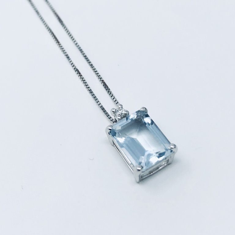 Maiocchi Milano Girocollo Oro Bianco, Diamante e Acquamarina ct 1,22