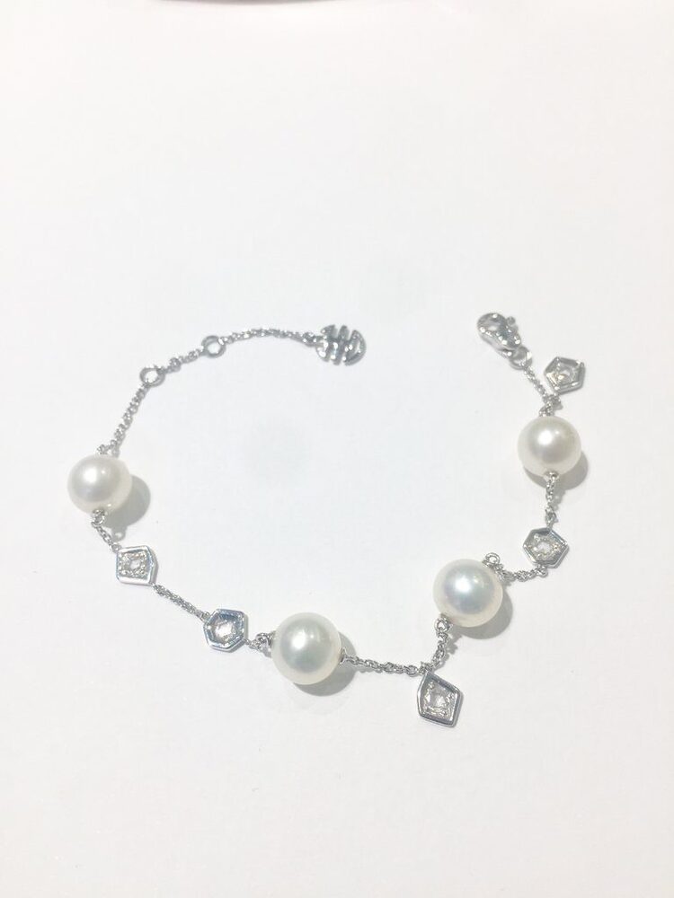 Mimi white gold pearl bracelet