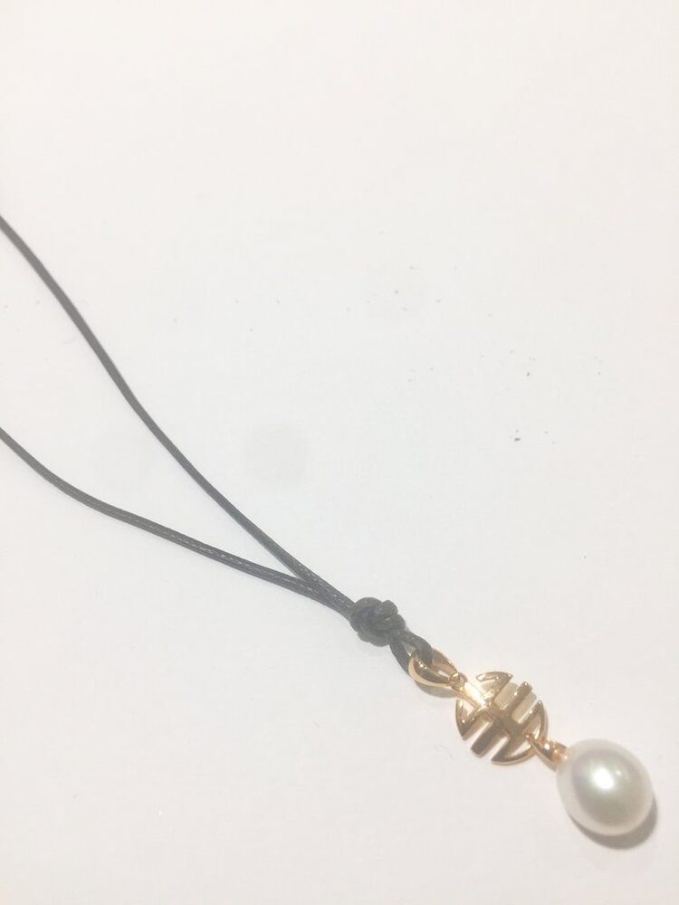 Mimi Ognibene pendant po168o2