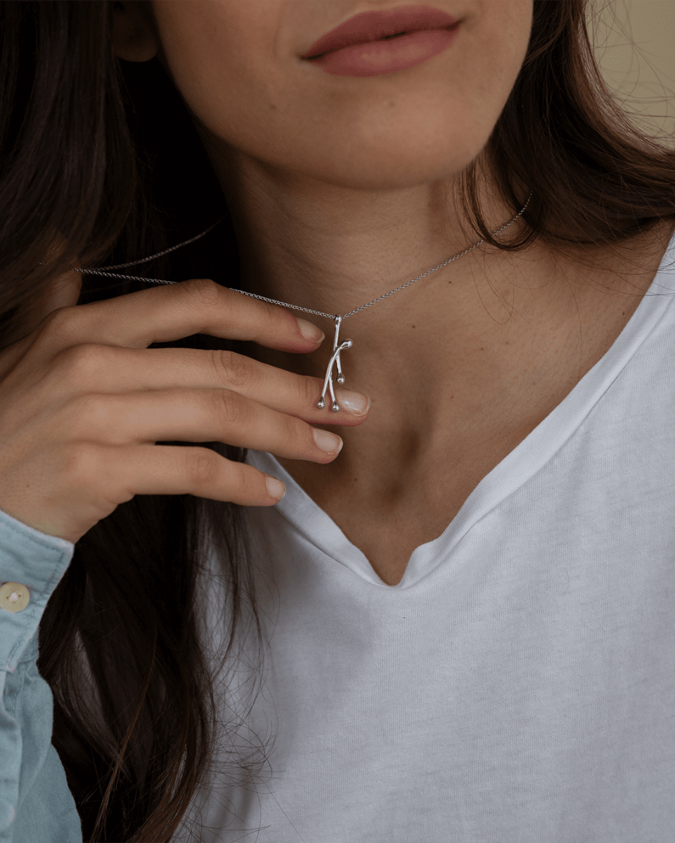 Pensieri Felici Silver necklace with 'hanging' pendant GS1001