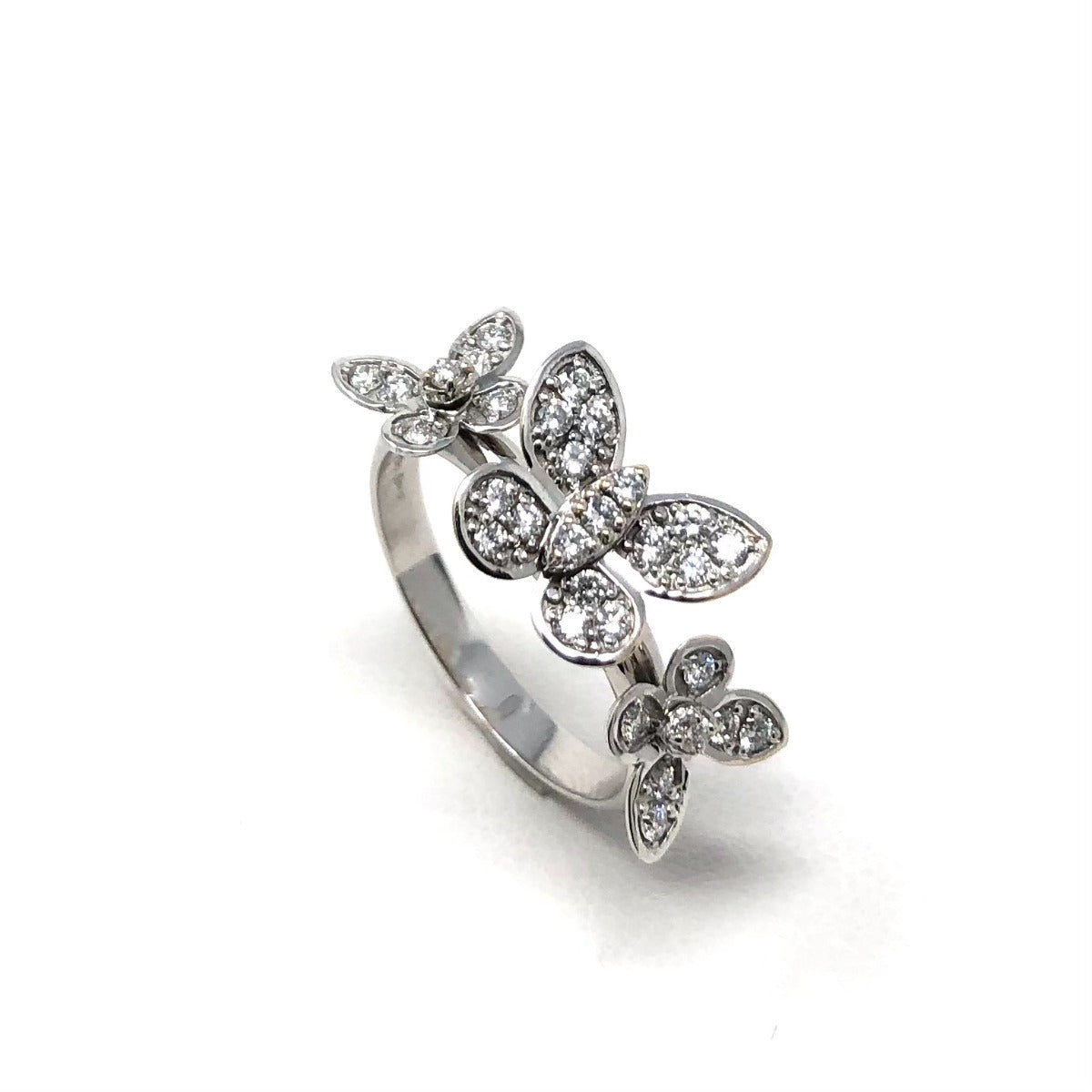 Quaglia Anello Petaloudes Oro Bianco Diamanti e Zaffiri H144_An