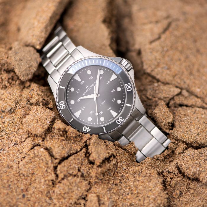 Hamilton Khaki Scuba Quartz H82211181