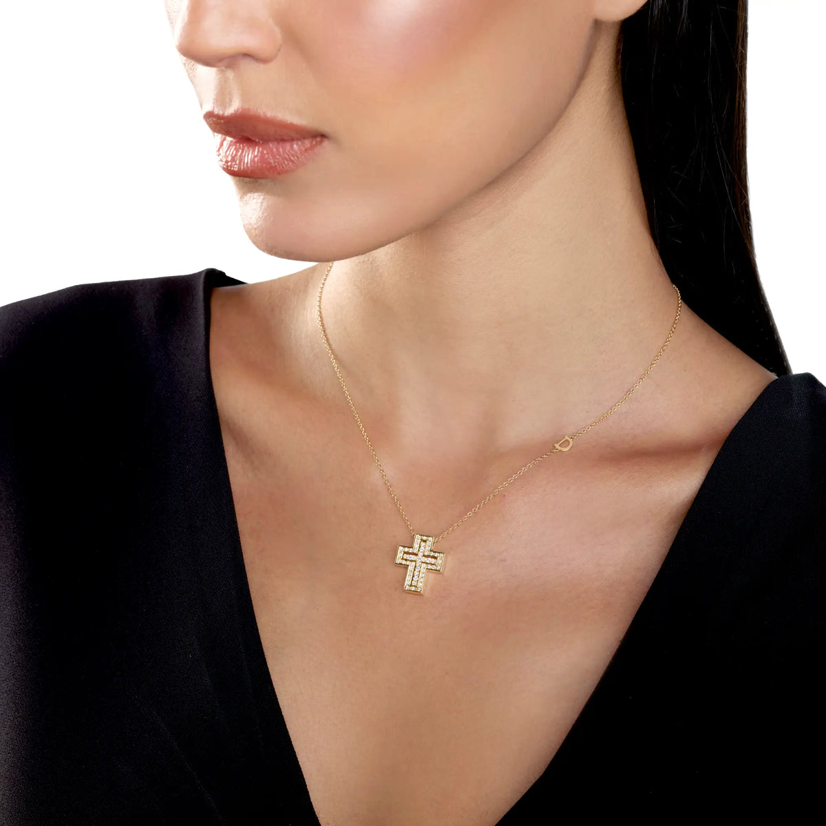 Damiani Belle Epoque Cross Necklace in White Gold and Diamonds