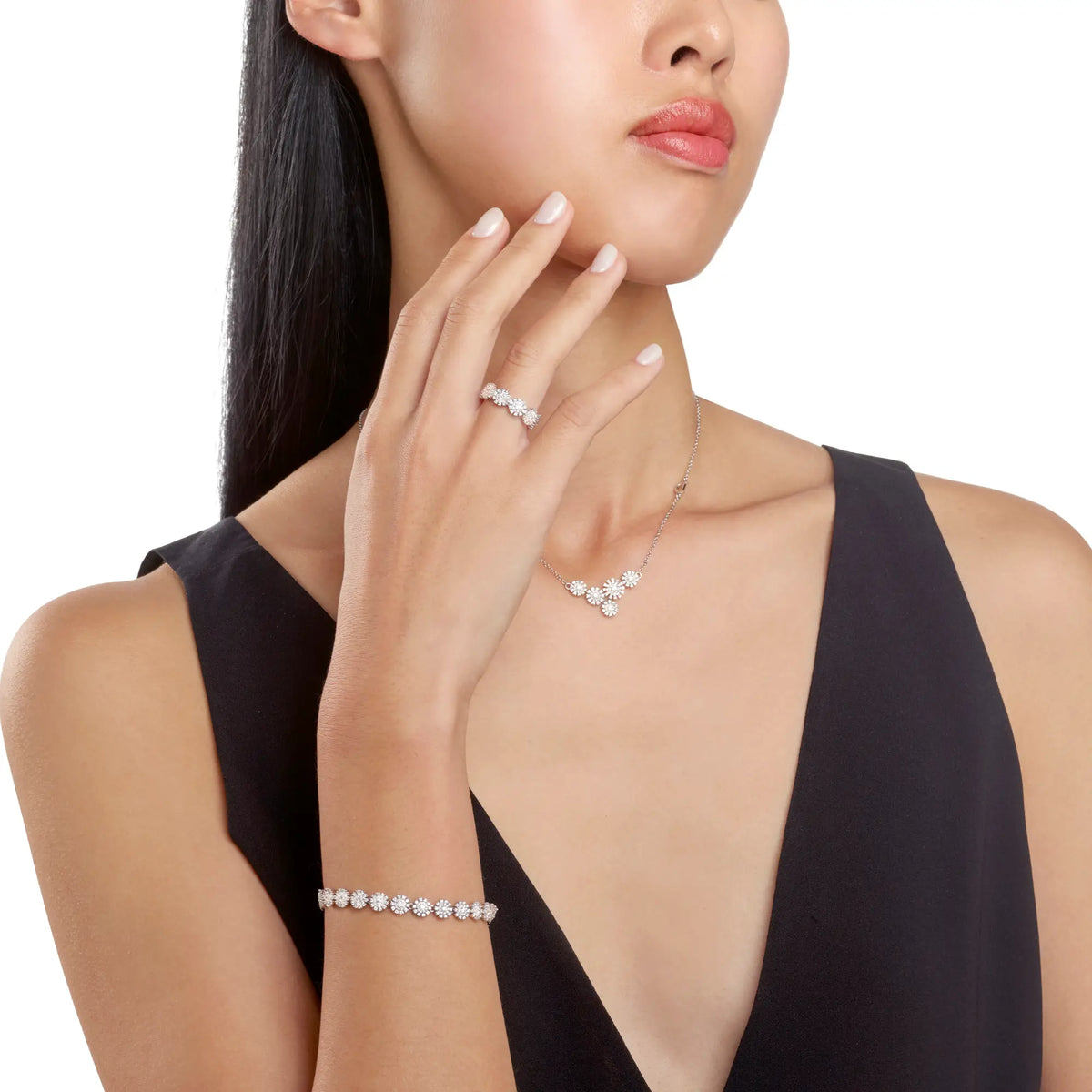 Damiani Margherita Necklace in White Gold with Diamonds