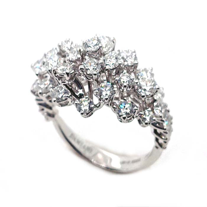 Damiani Mimosa Ring in White Gold and White Diamonds