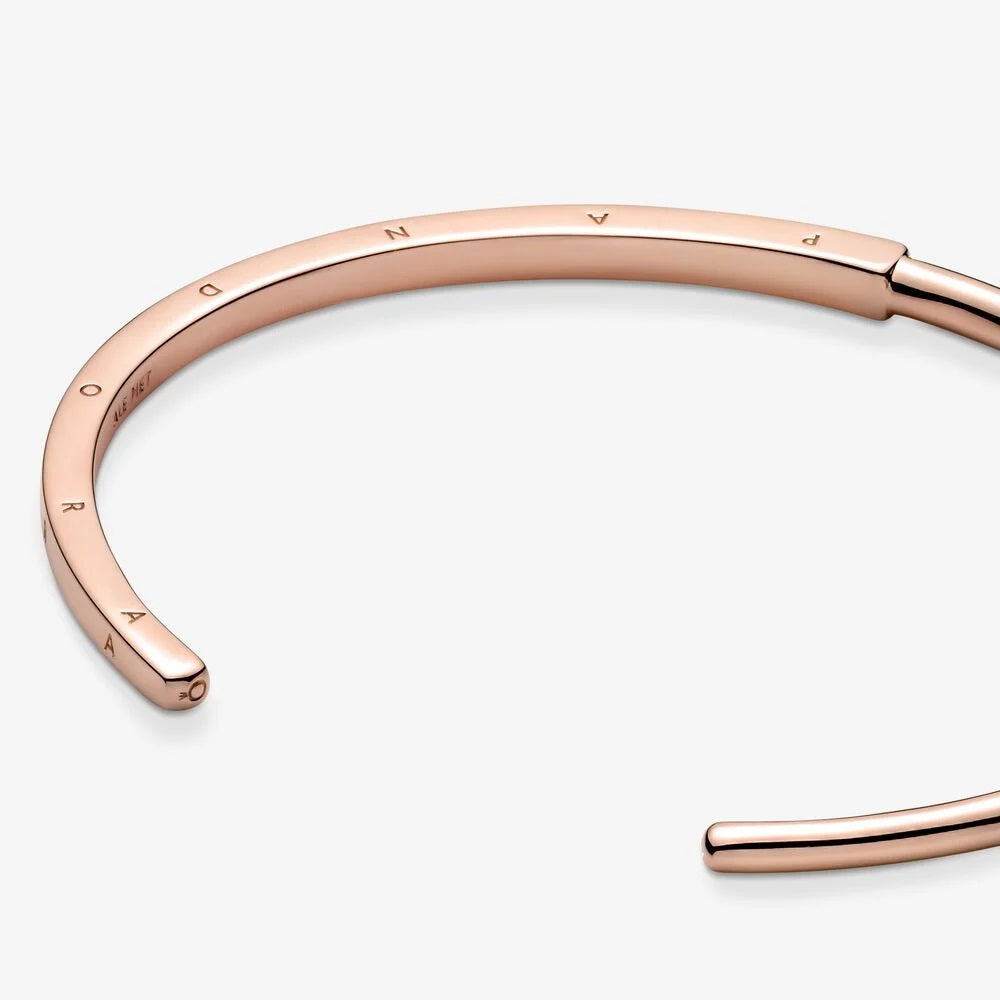 Pandora Bracciale Rigido Logo 589493C00