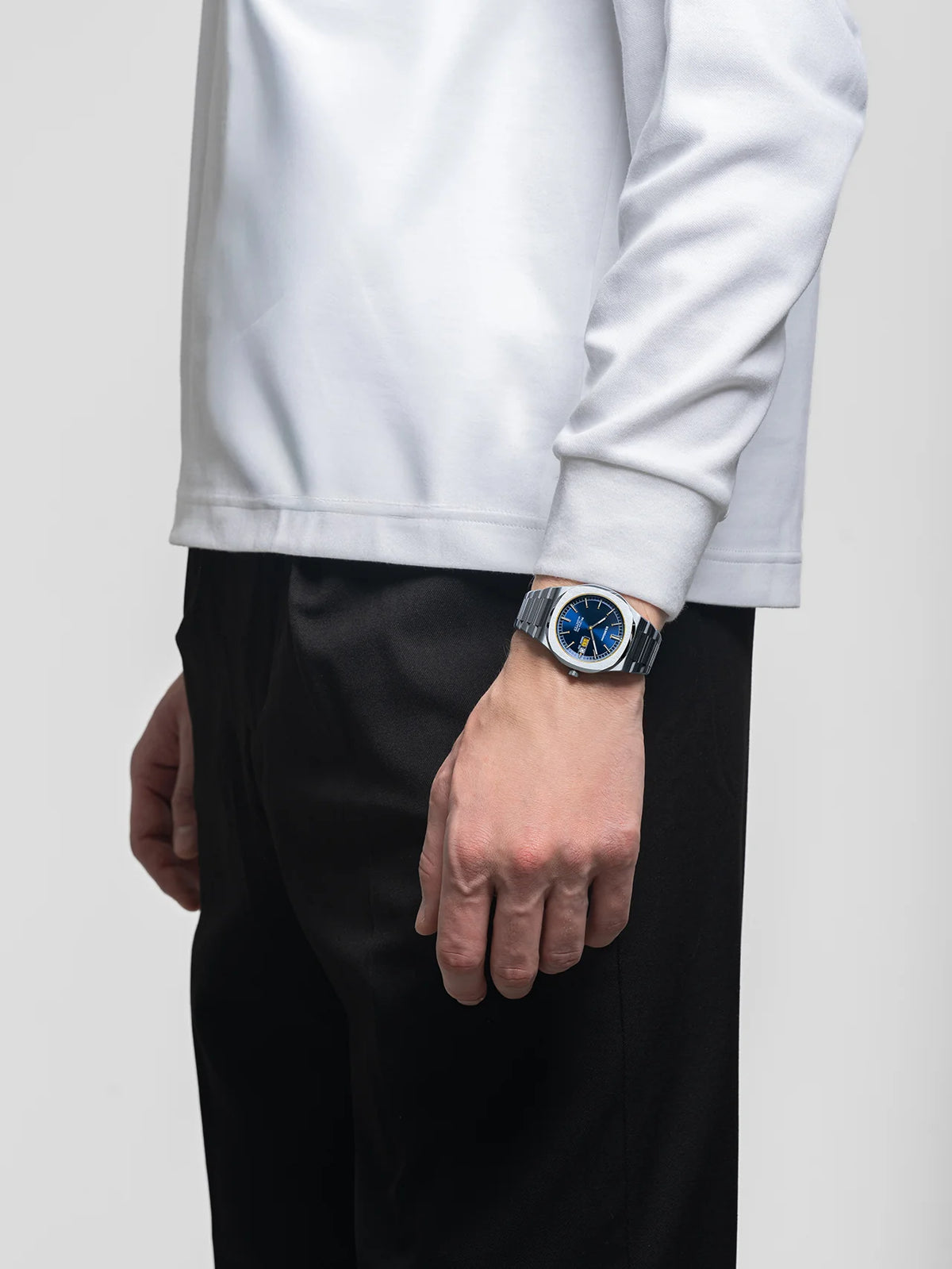 D1 Milano Ultra Thin 39 mm Light Illusion D1-UHBJ07