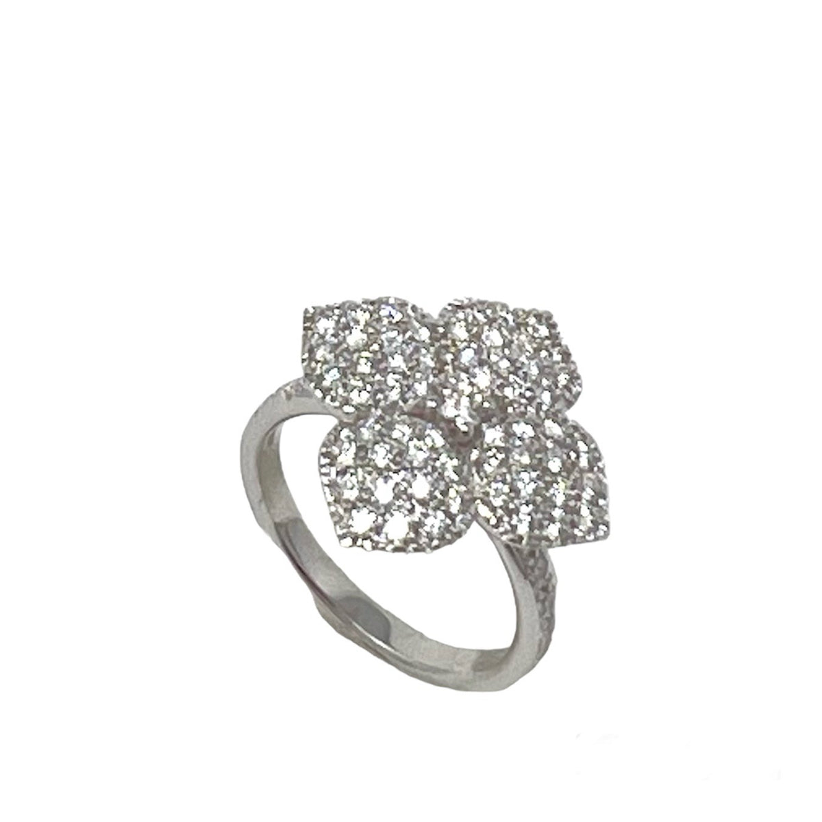 Antelope Flower Ring in White Gold and Diamonds