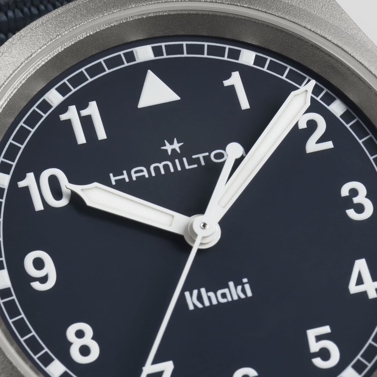 Hamilton Khaki Field Quartz 33 MM H69301940