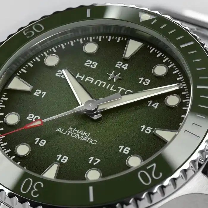 Hamilton Khaki Navy Scuba 300 m H82525160