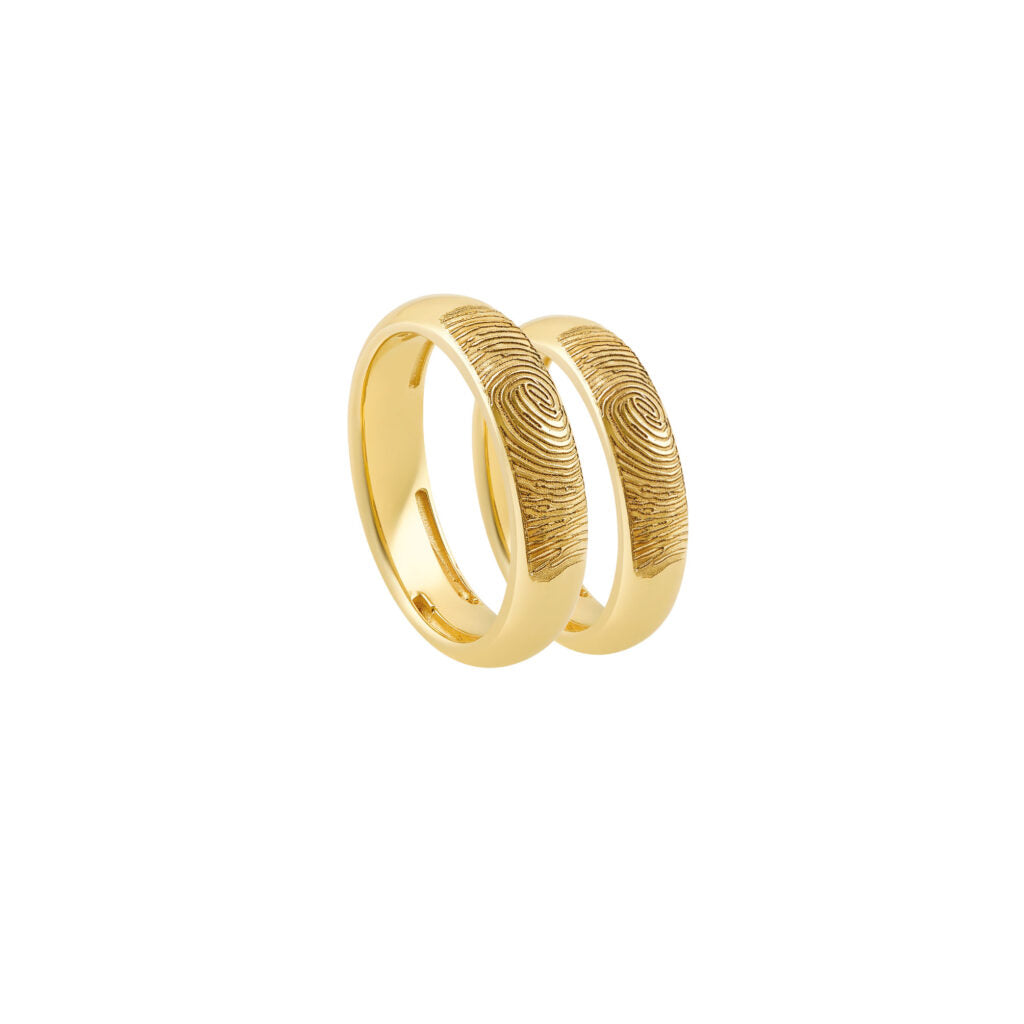 Pair of Classic Wedding Rings in 18kt Yellow Gold