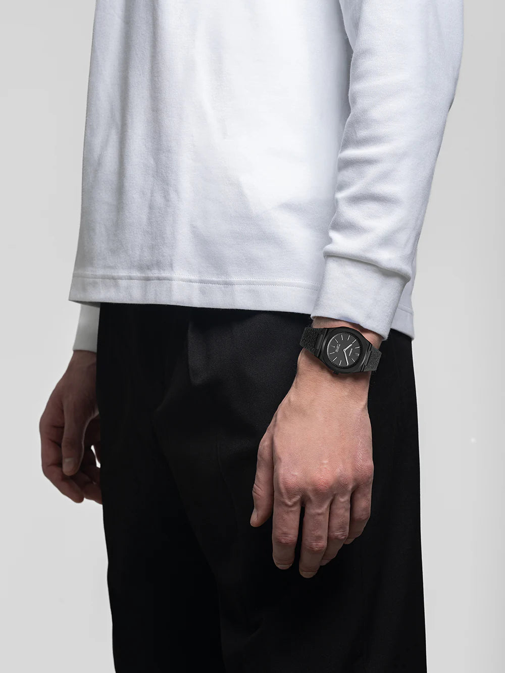 D1 Milano Ultra Thin 39 mm Black Kevlar D1-UHKJ01