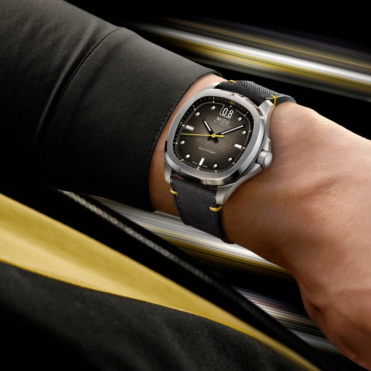 MIDO Multifort TV Big Date M049.526.17.081.01