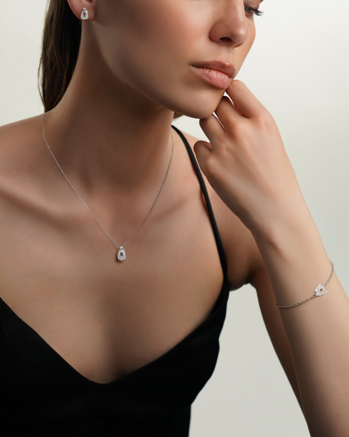 Mattioli Orecchini Mini Puzzle Oro Bianco e Pavé di Diamanti