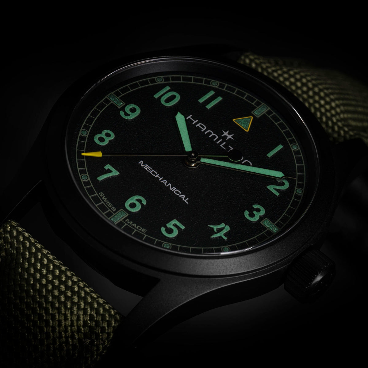 Hamilton Khaki Field Mechanical 38 MM Call of Duty Modern Warfare 4 H69469930