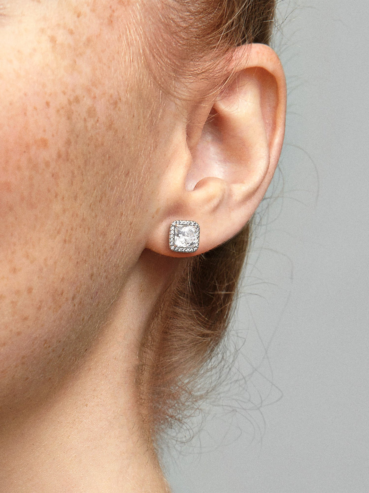 Pandora Orecchini Punto Luce Quadrato 290591CZ