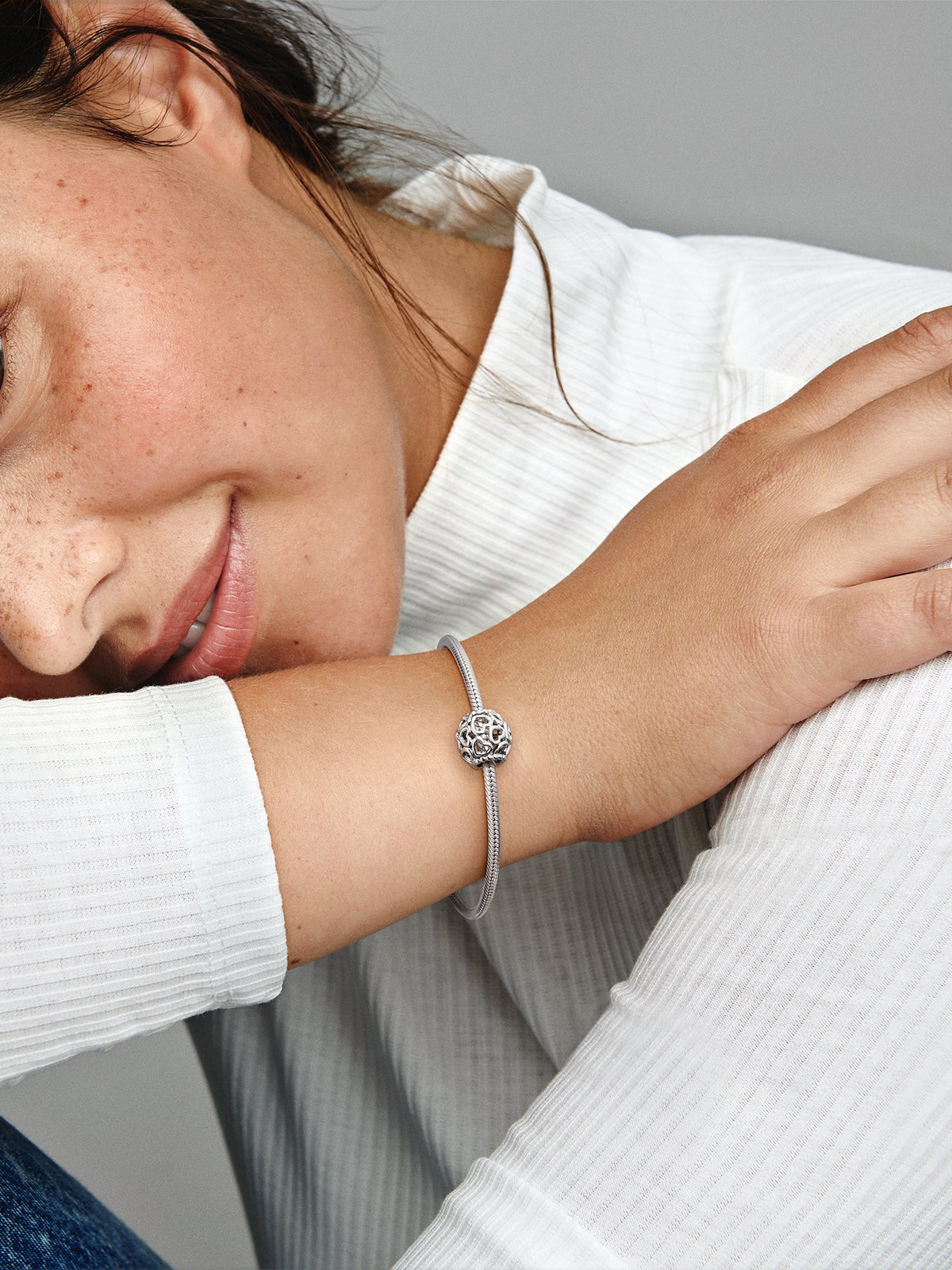 Pandora Charm Openwork Apri il tuo Cuore 790964