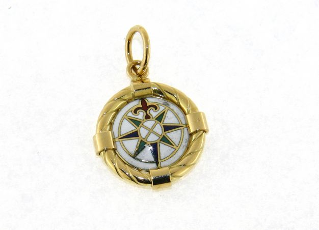  Compass Rose Pendant in 18kt Yellow Gold and Enamel