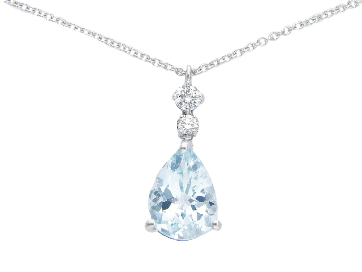 18 kt white gold necklace with diamonds and teardrop aquamarine