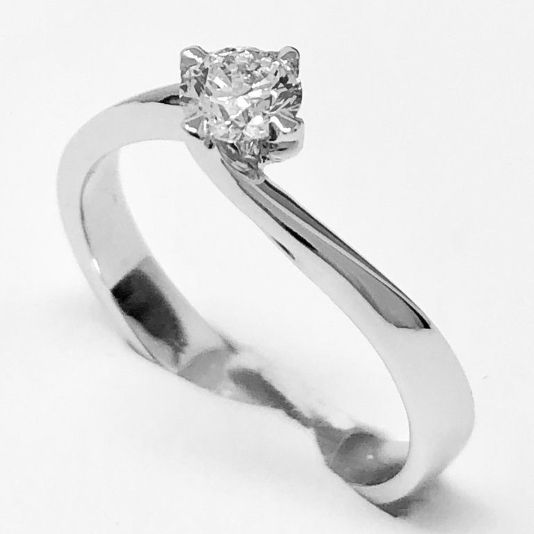 solitaire ring 0.40 ct E VS2