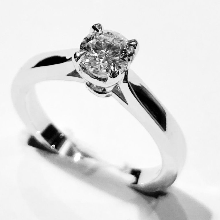  solitaire ring 0.60 ct E VS1