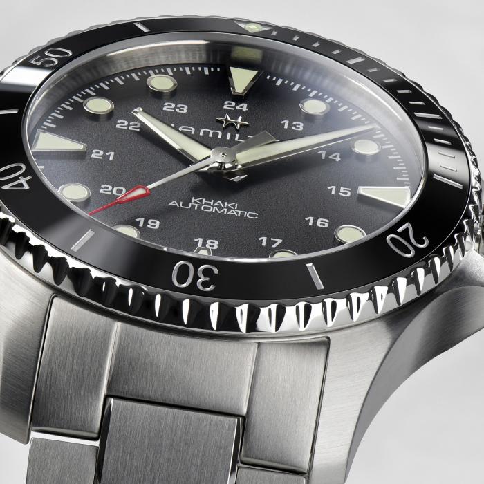 Hamilton Khaki Navy Scuba 300m H82515130