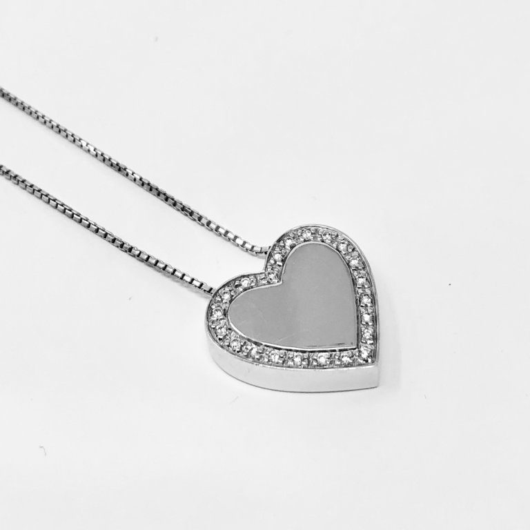 Heart Necklace Diamonds 0.15 ct