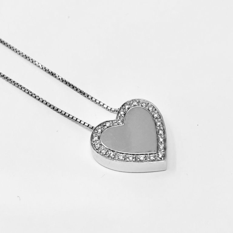  Heart Necklace Diamonds 0.15 ct
