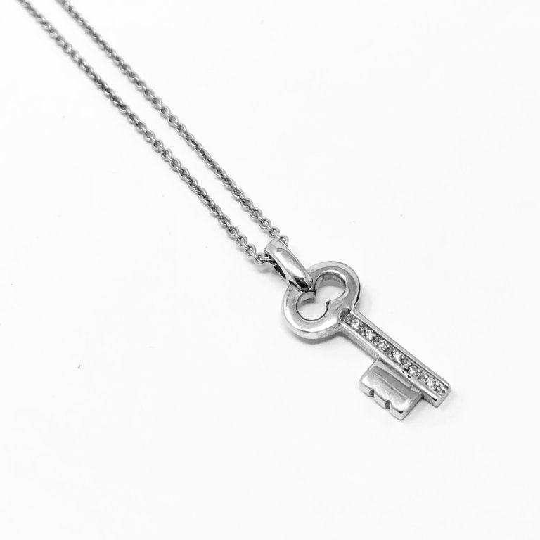 Key Necklace with Diamonds 0.05 ct