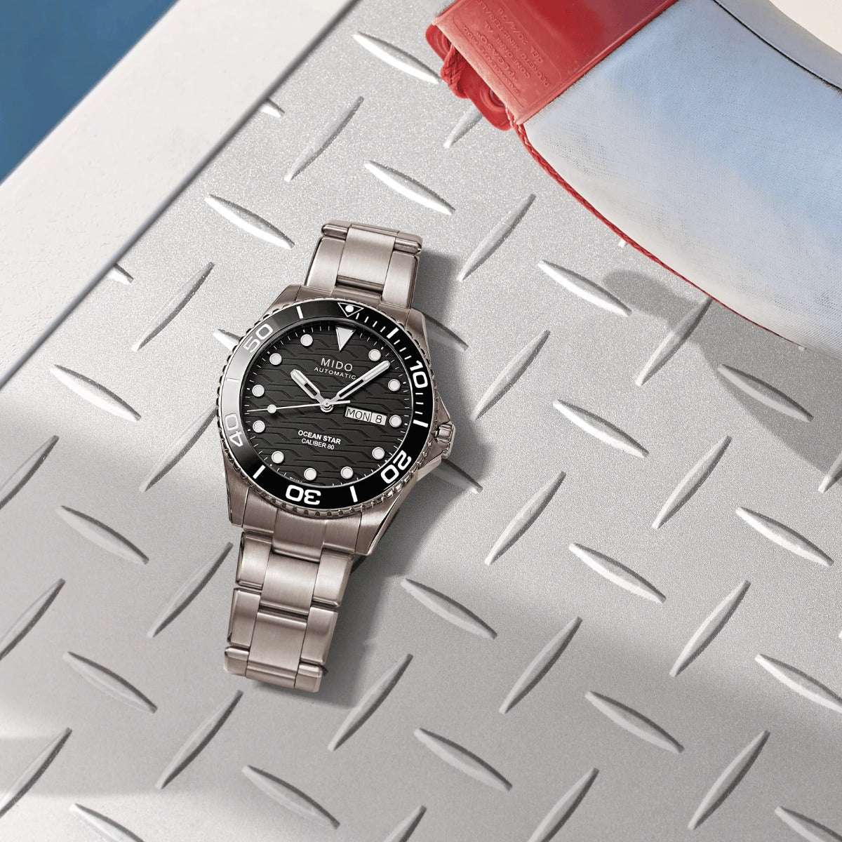 MIDO Ocean Star 200C Titanium M042.430.44.051.00